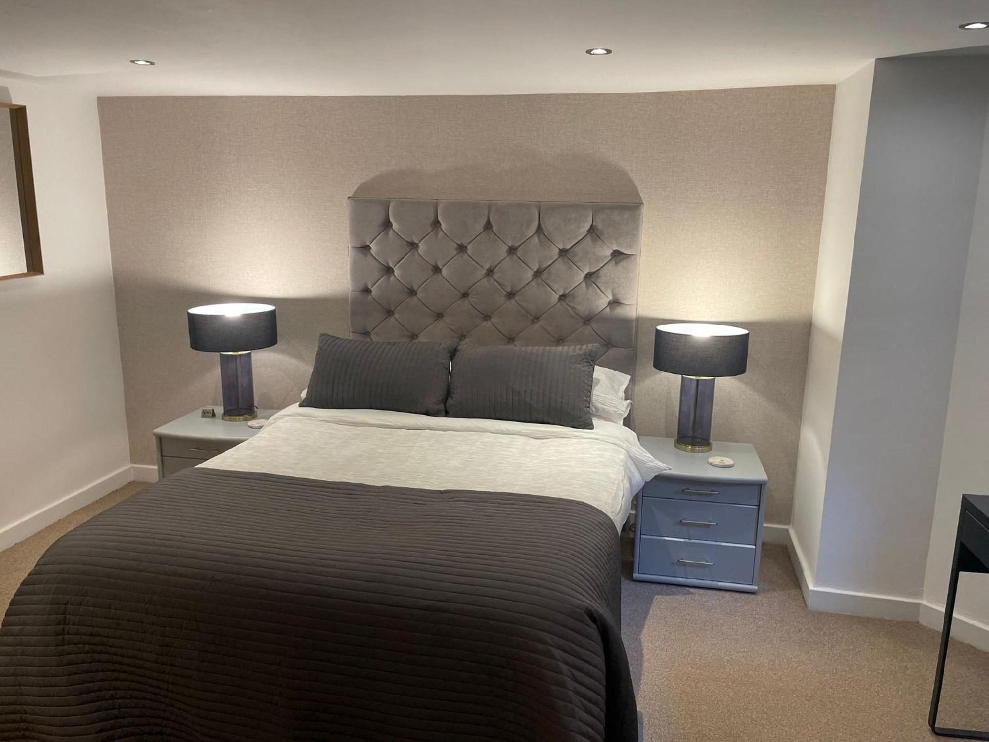 Spacious Central 2Bed Apartment Wilmslow Exterior photo